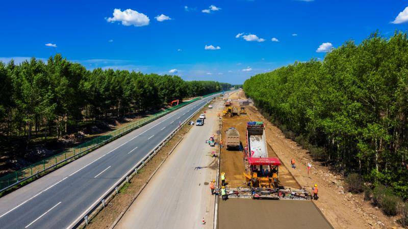 黑龙江省首条高速公路四改八项目京哈高速"3 4 3"工程跑出"加速度"-搜